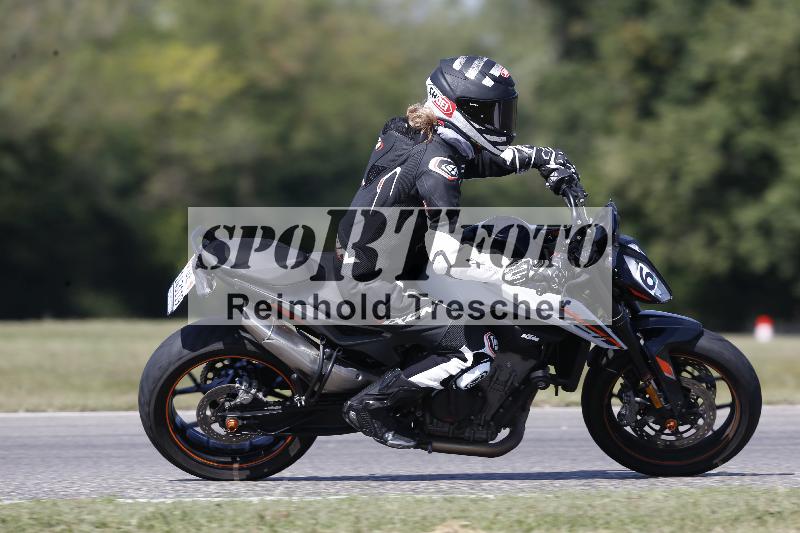/49 26.08.2025 Cornu Master School ADR/gruen-vert/60